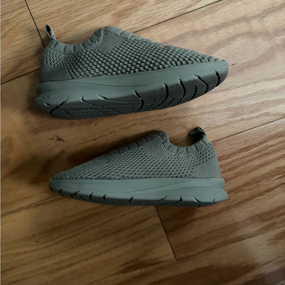 Zara Slip-On Sneakers Green